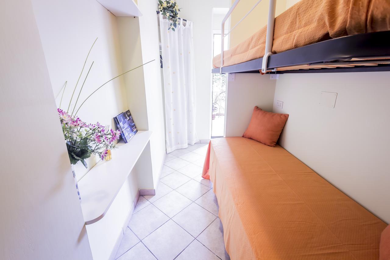 Bed and Breakfast Mandarinoarancio Alezio Exterior foto